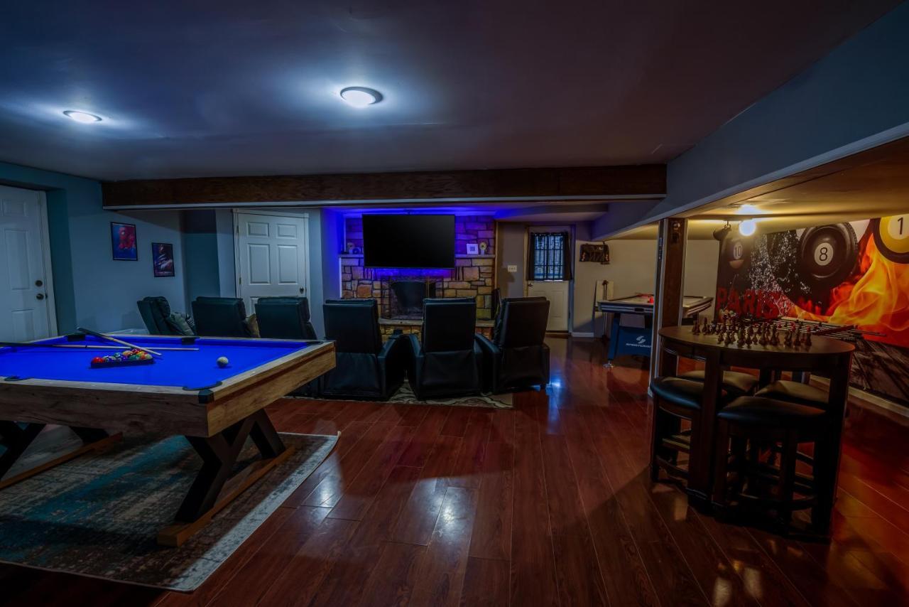 Pocono Gouldsboro Lake Home Retreat Game & Movie Room Exterior photo